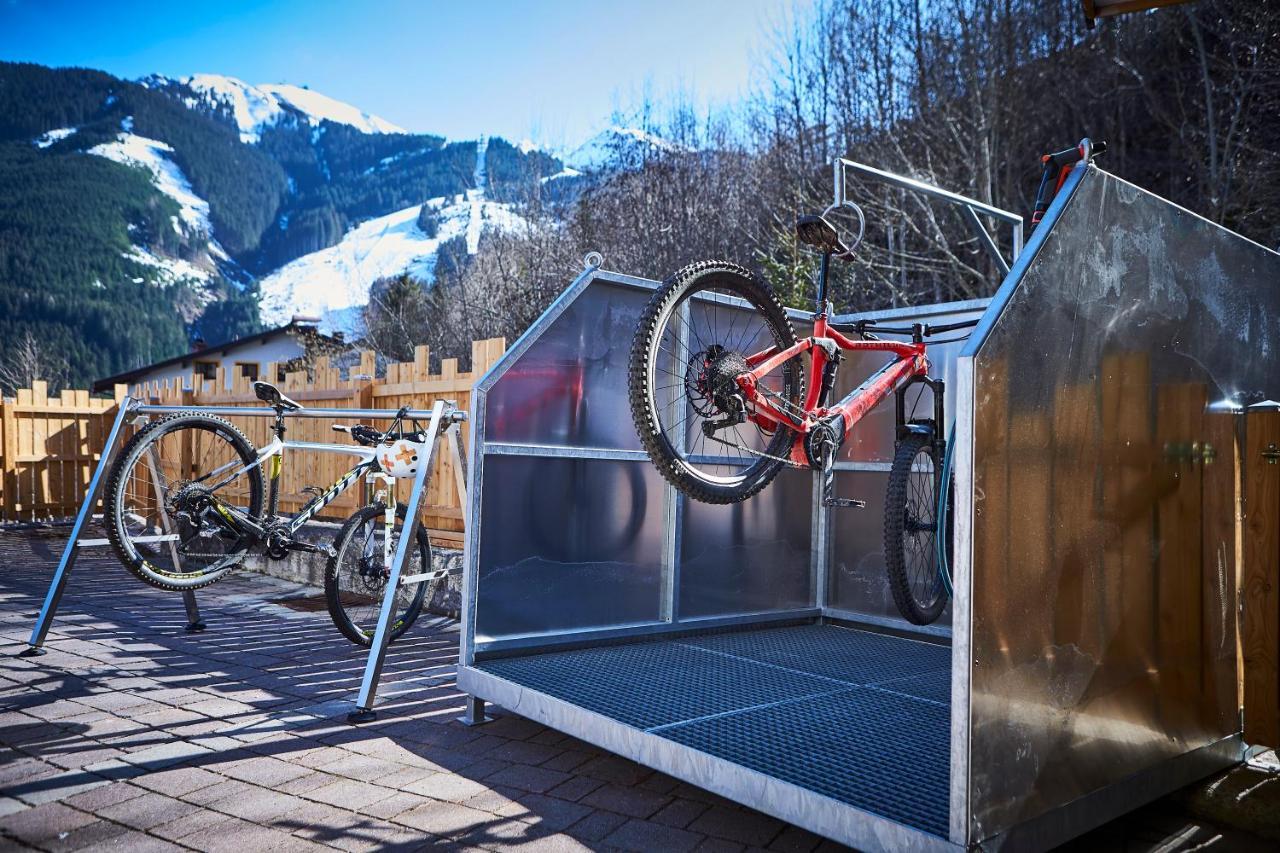 Fuchs Und Gretl Bed and Breakfast Saalbach-Hinterglemm Buitenkant foto